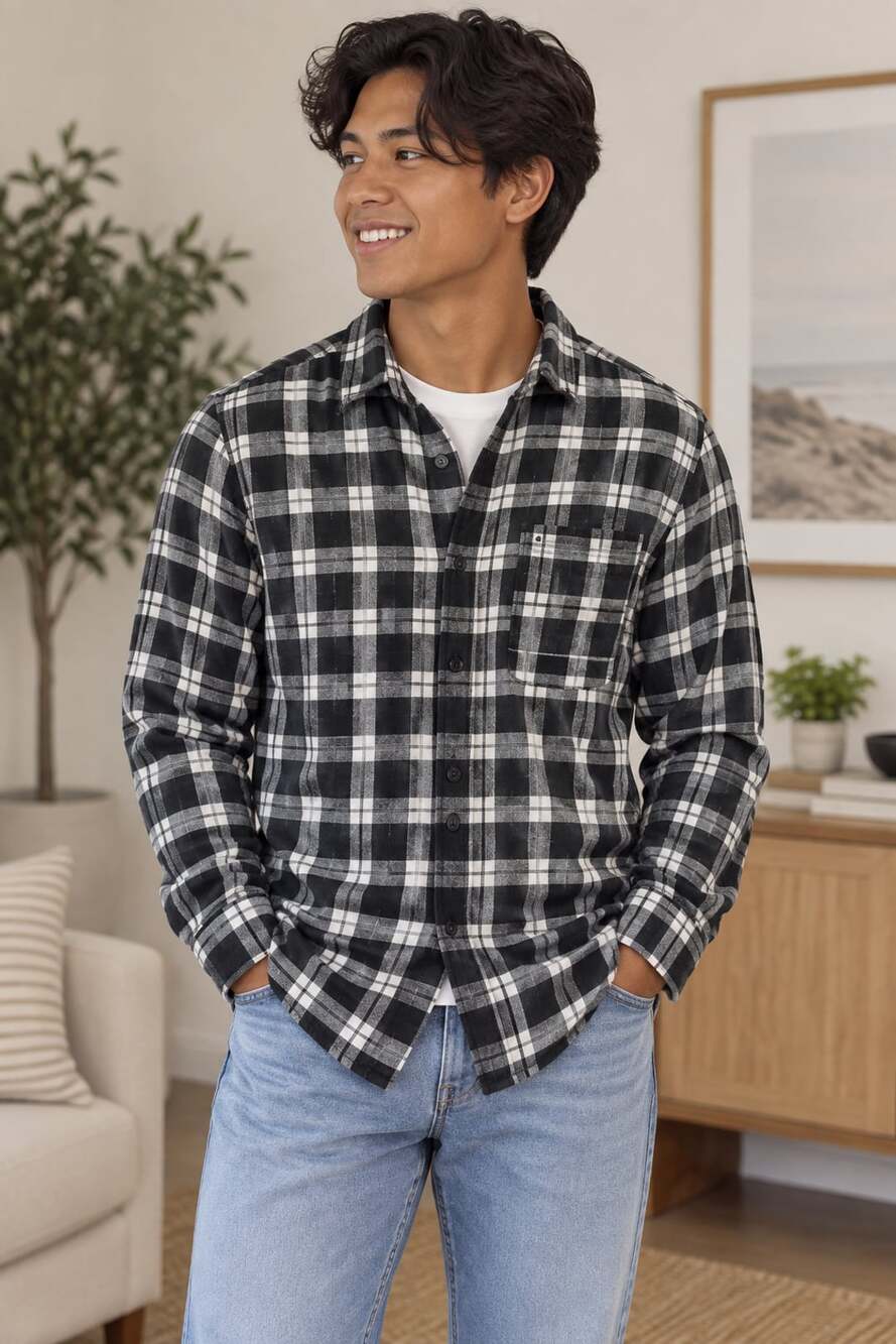 Hollister Black and White Plaid Long Sleeve Flannel Button-Up Shirt with Chest P
